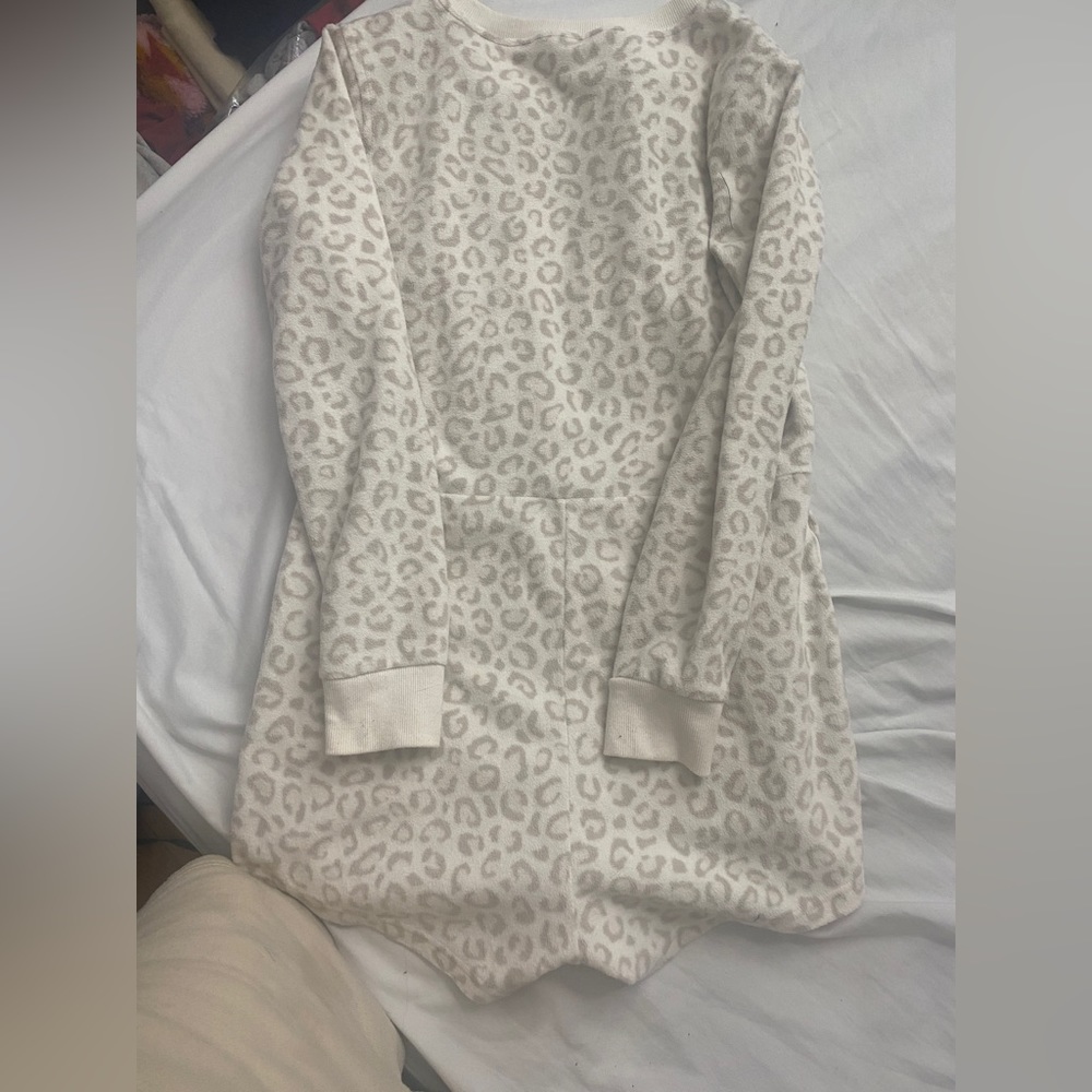 Old navy xs pajama romper